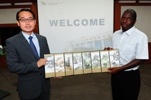「케냐선거위원회 ICT 전문가 연수단」참가자 중앙위원회 방문 