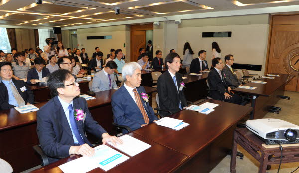 제1회 인터넷 선거보도상 시상식 및 세미나 개최 관련이미지2