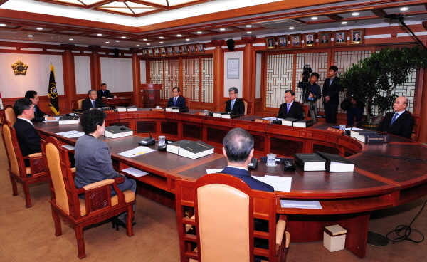 19대 대통령선거 당선인 결정 위원회의 및 수여식 관련이미지1