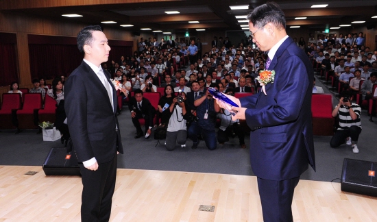 팝페라테너 임형주, 세계선거기관협의회(A-WEB) 홍보대사 등 위촉 관련이미지2