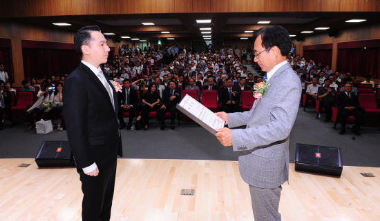 팝페라테너 임형주, 세계선거기관협의회(A-WEB) 홍보대사 등 위촉 관련이미지1