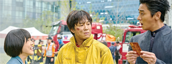 영화 <신과 함께-인과 연(2017)>, <신과 함께>의 강림은 선거에서 당선될 수 있을까? 관련이미지6