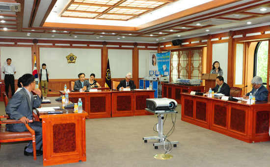 네팔 선거위원회 사례조사단 방문 사진1