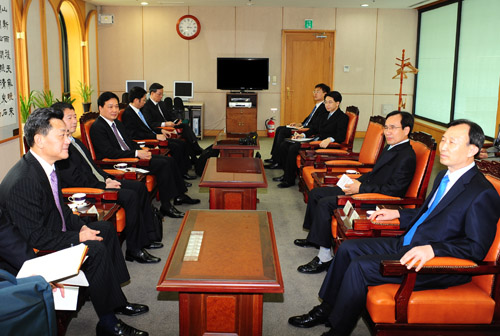 중국 중앙정부 홍콩주재연착처 대표단 방문 사진1